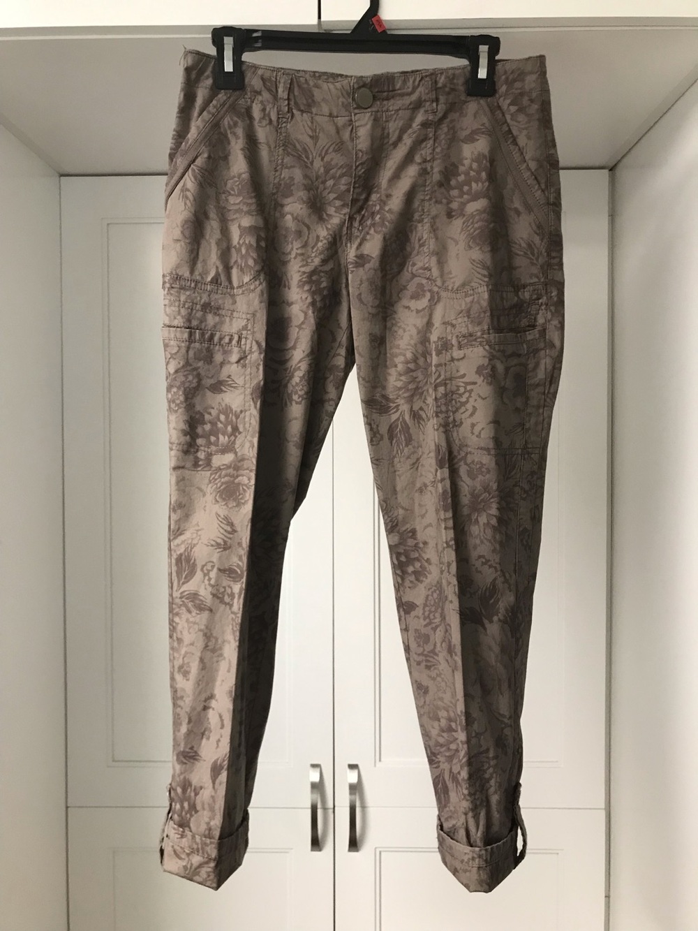 Democracy Women’s Taupe Floral-Print Casual Cropped Pants US 6